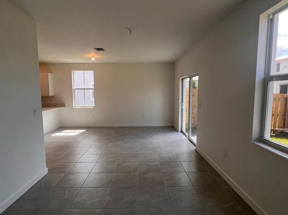 11960 NW 47 Mnr 11960, Coral Springs FL 33065