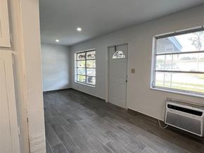 350 NE 58th St, Fort Lauderdale FL 33334