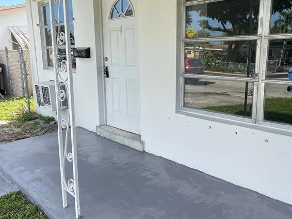350 NE 58th St, Fort Lauderdale FL 33334
