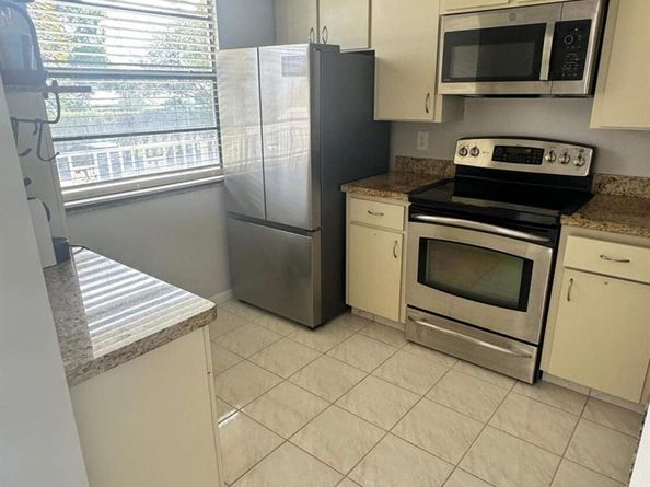 6049 Balboa Circle 202, Boca Raton FL 33433