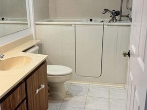 6049 Balboa Circle 202, Boca Raton FL 33433