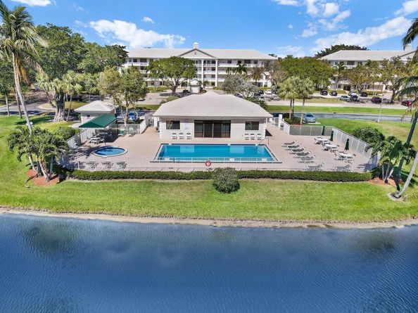 6049 Balboa Circle 202, Boca Raton FL 33433