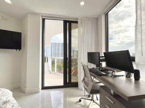 3640 Yacht Club Dr 1410, Miami FL 33180