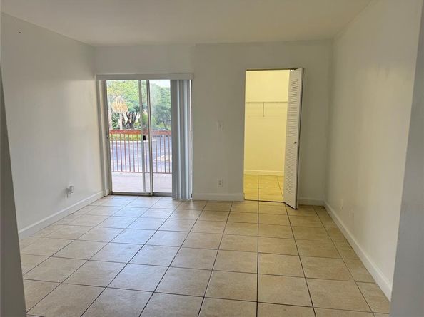 7630 Westwood Dr 316, Tamarac FL 33321