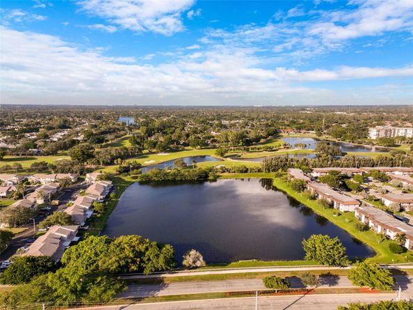 1030 NW 107th Ave 1030, Pembroke Pines FL 33026