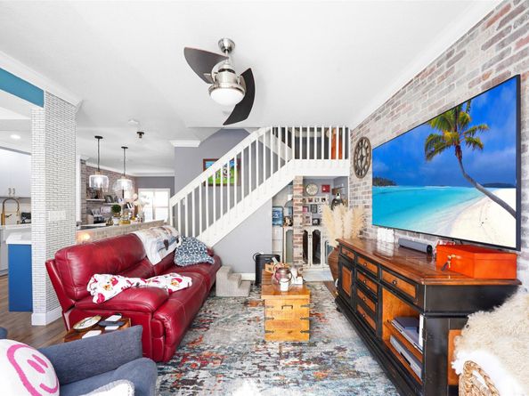 740 NW 170th Ter, Pembroke Pines FL 33028