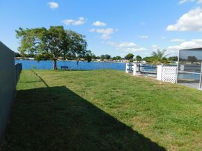 8671 NW 19th St, Pembroke Pines FL 33024