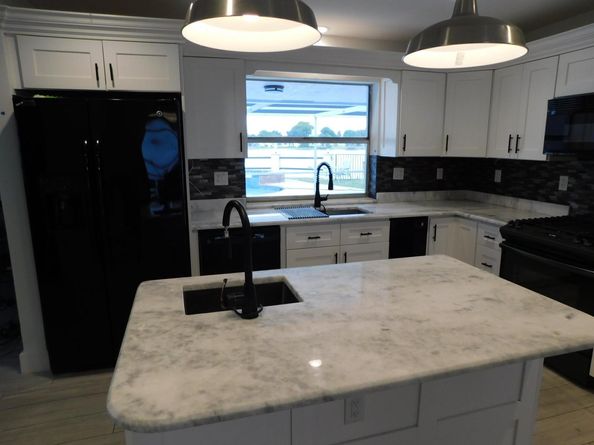 8671 NW 19th St, Pembroke Pines FL 33024