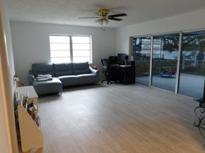 8671 NW 19th St, Pembroke Pines FL 33024