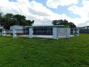 8671 NW 19th St, Pembroke Pines FL 33024