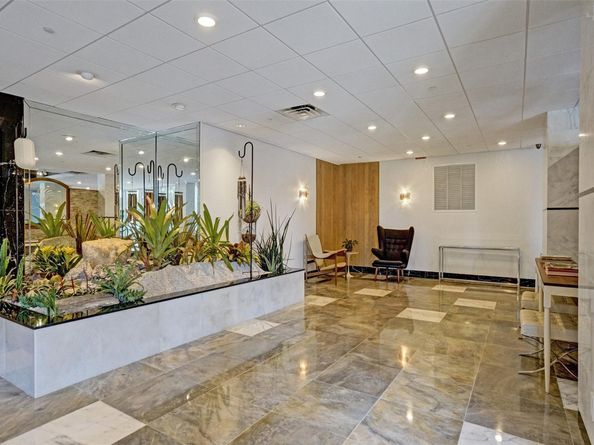 3333 NE 34th St 811, Fort Lauderdale FL 33308