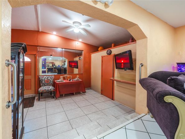 1229 NW 19th Ave, Fort Lauderdale FL 33311