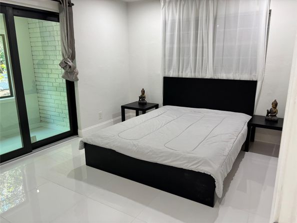 2101 NE 55th Ct, Fort Lauderdale FL 33308