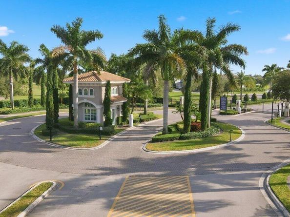 1592 Bursera Terrace, Hollywood FL 33021