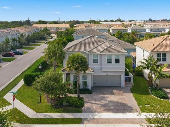 1592 Bursera Terrace, Hollywood FL 33021