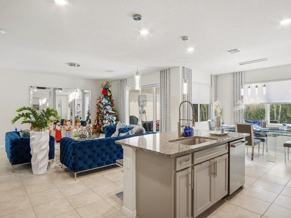 1592 Bursera Terrace, Hollywood FL 33021