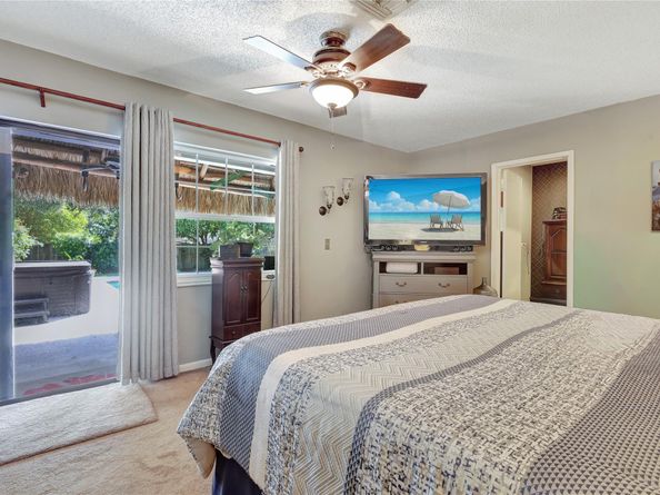 12100 Landing Way, Hollywood FL 33026