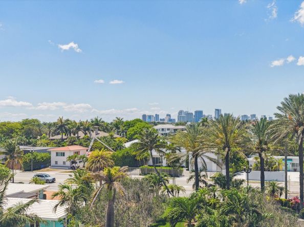 3000 Holiday Dr 506, Fort Lauderdale FL 33316