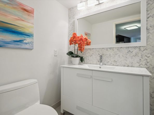 3000 Holiday Dr 506, Fort Lauderdale FL 33316