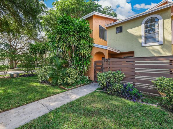 8017 NW 71st Court, Tamarac FL 33321