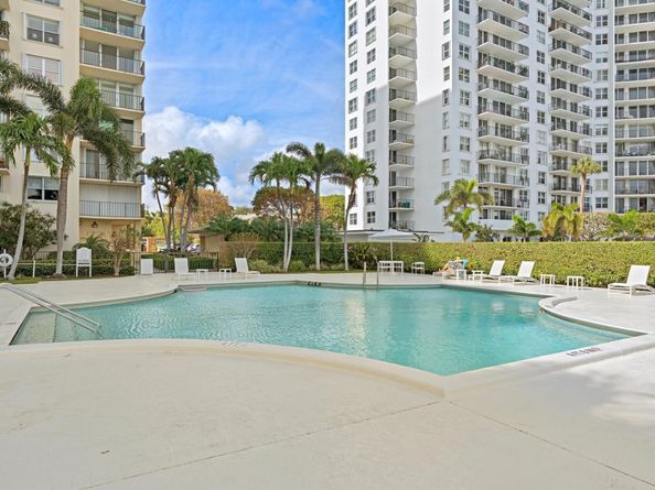 1801 S Flagler Drive 202, West Palm Beach FL 33401