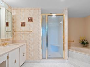 1801 S Flagler Drive 202, West Palm Beach FL 33401