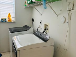 14224 NW 18th Ct, Pembroke Pines FL 33028