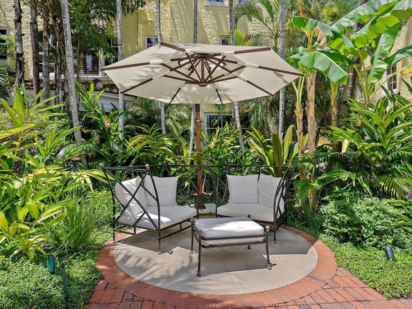 301 Australian Avenue 305, Palm Beach FL 33480