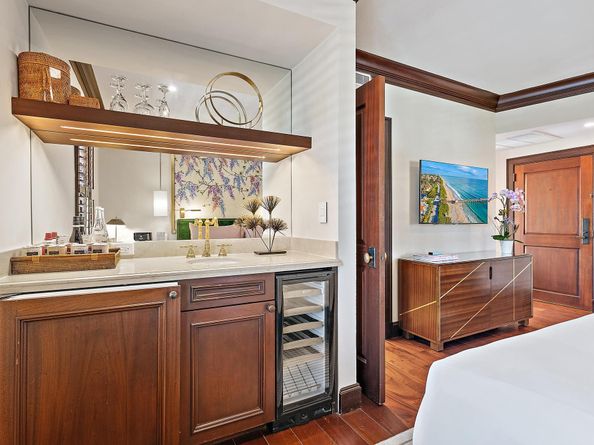 301 Australian Avenue 305, Palm Beach FL 33480