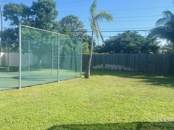 1270 NW 4th Avenue, Boca Raton FL 33432