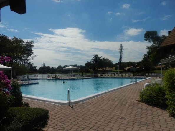 3760 Inverrary Dr 2H, Lauderhill FL 33319