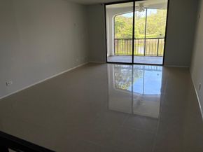 3760 Inverrary Dr 2H, Lauderhill FL 33319