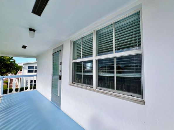 152 Chatham G, West Palm Beach FL 33417