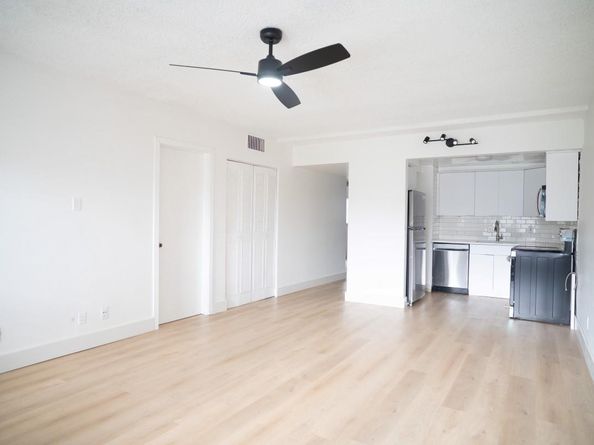 701 Pine Drive 107, Pompano Beach FL 33060