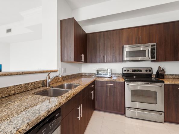 2401 NE 65th St 603, Fort Lauderdale FL 33308