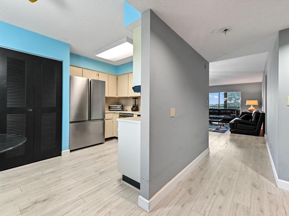 7286 Huntington Lane 402, Delray Beach FL 33446