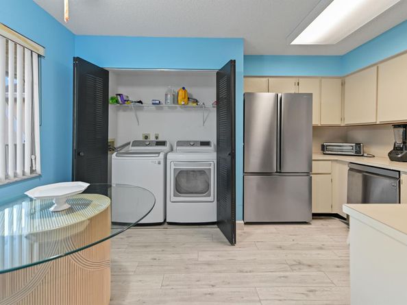 7286 Huntington Lane 402, Delray Beach FL 33446