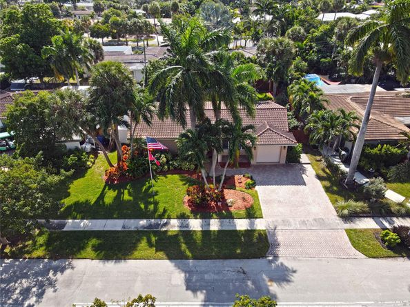 2176 NE 61st Ct, Fort Lauderdale FL 33308