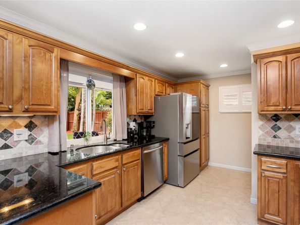 2176 NE 61st Ct, Fort Lauderdale FL 33308