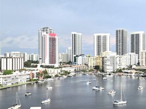 437 Golden Isles Dr 15G, Hallandale Beach FL 33009