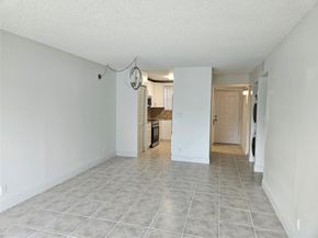 11453 NW 39th Ct 211, Coral Springs FL 33065