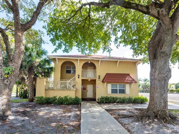 10717 La Placida Dr 13, Coral Springs FL 33065