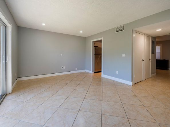 10717 La Placida Dr 13, Coral Springs FL 33065