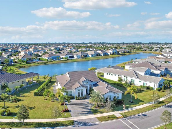 4673 Estates Cir, Loxahatchee FL 33470