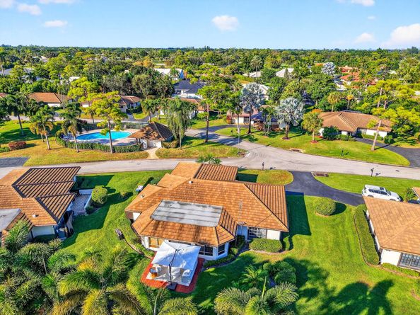 440 Pine Villa Drive, Atlantis FL 33462