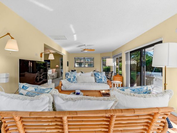 440 Pine Villa Drive, Atlantis FL 33462