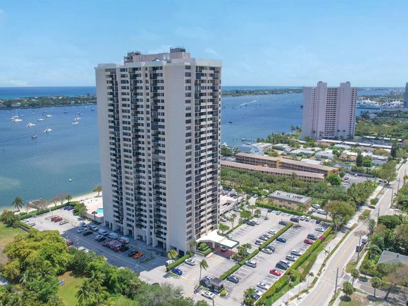 5600 N Flagler Drive 2802, West Palm Beach FL 33407