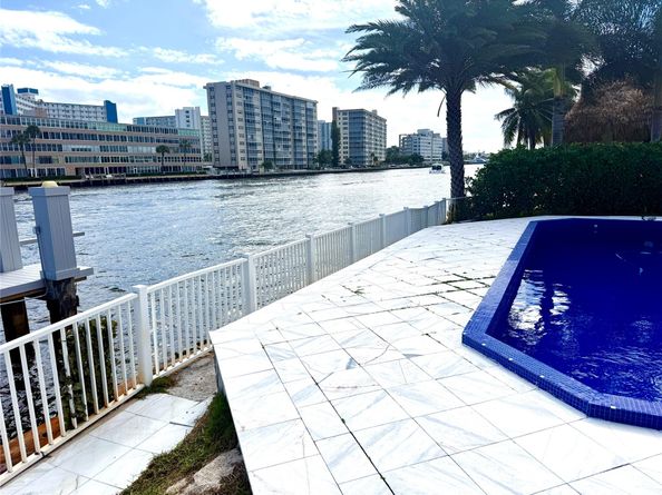 720 NE 28th Ave, Pompano Beach FL 33062