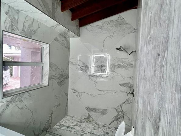 720 NE 28th Ave, Pompano Beach FL 33062