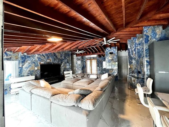 720 NE 28th Ave, Pompano Beach FL 33062